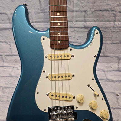 Fender Standard Strat Lake Placid Blue (Made In Mexico) Electric Guitar