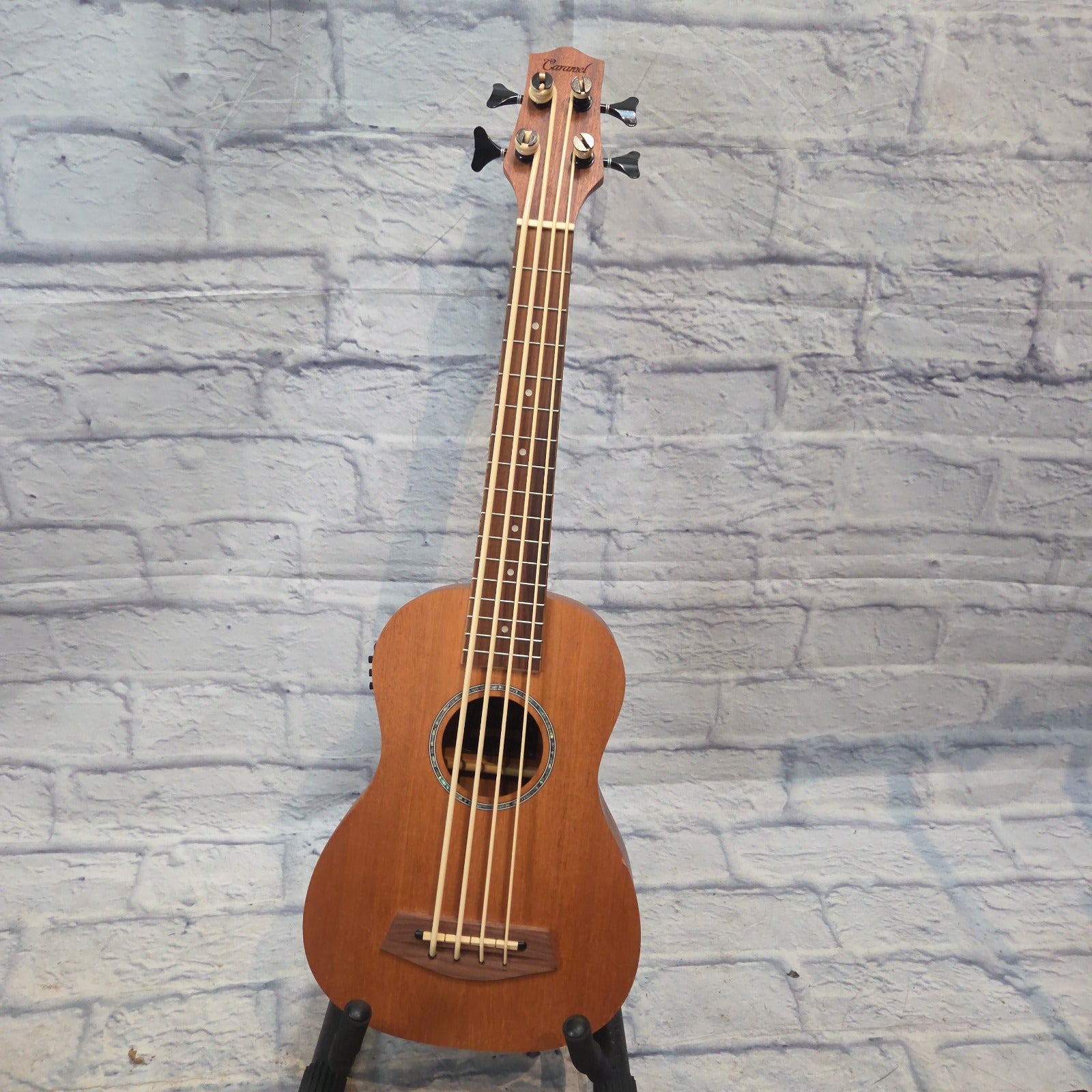 Caramel U Bass Acoustic Bass