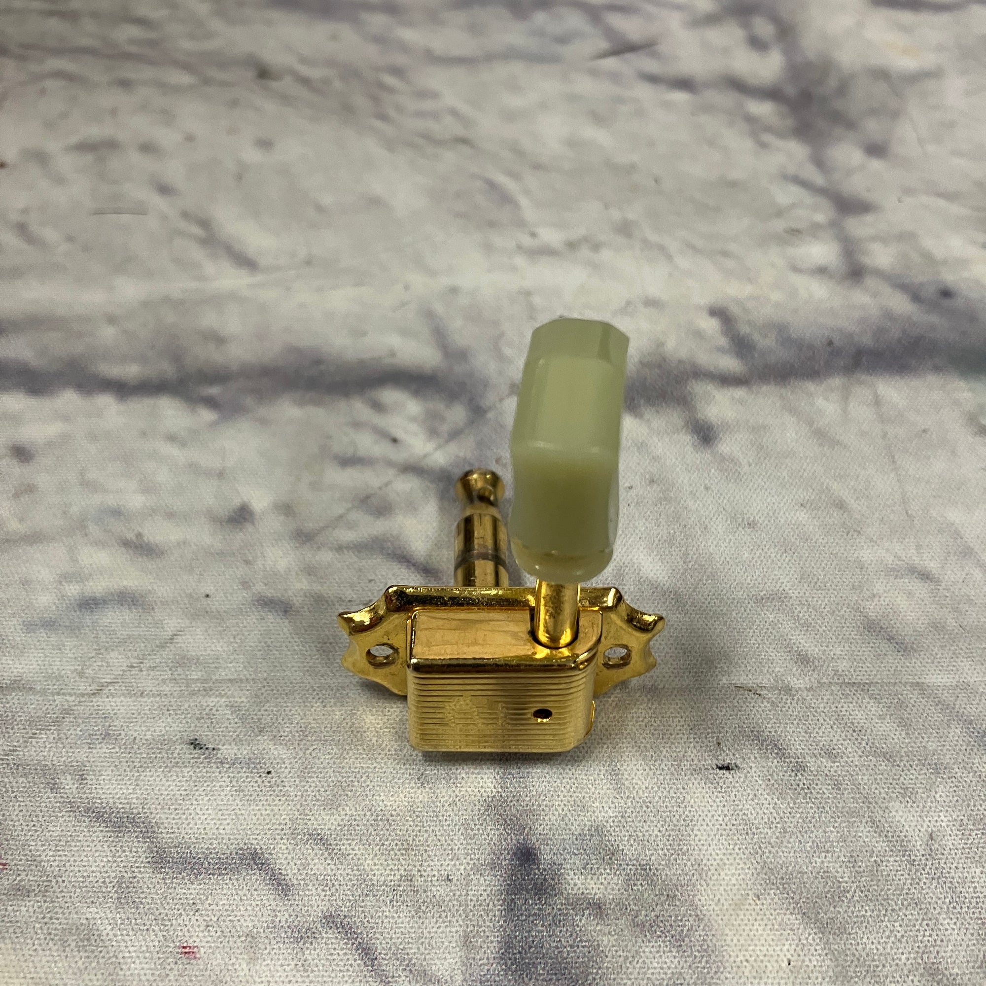 Epiphone Single Gold Tuning Machine 3x3 Bass Side