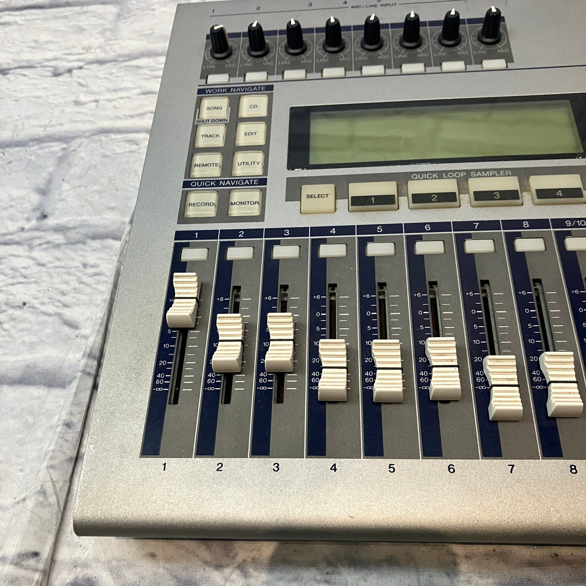 Yamaha AW16G Professional Audio Workstation