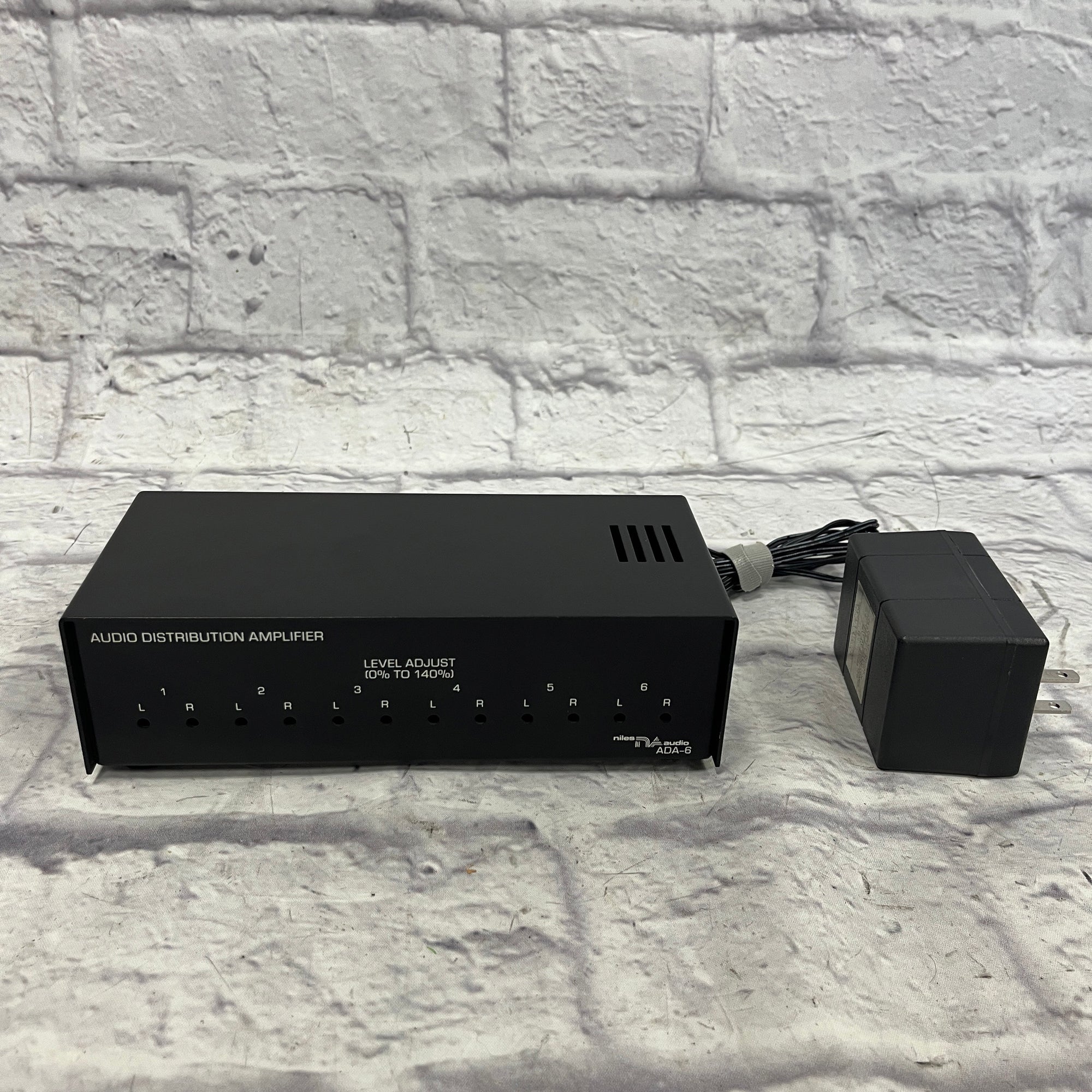 Niles Audio Power Distribution Amplifier