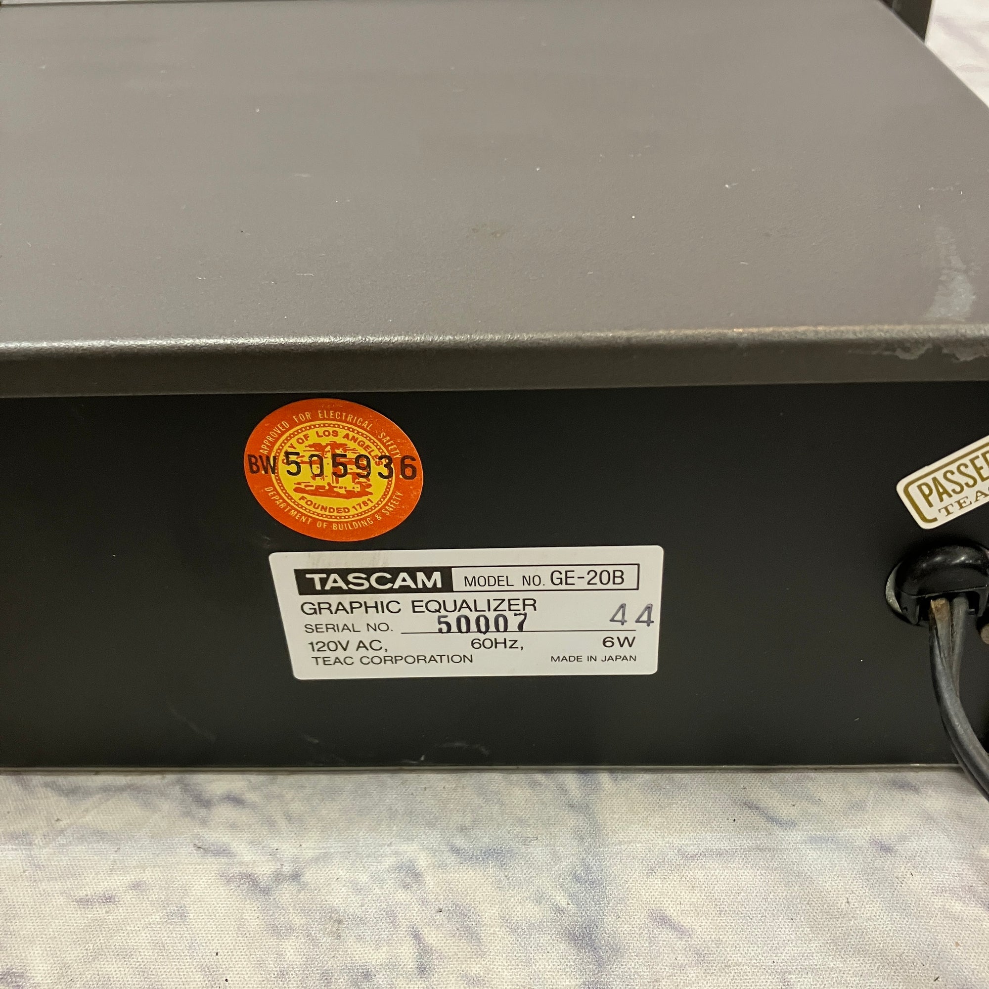 GRAPHIC EQUALIZER TASCAM GE-202 未使用品 価格応談可 Tascam GE-20B Stereo Graphic Equalizer Rack Unit - Evolution Music