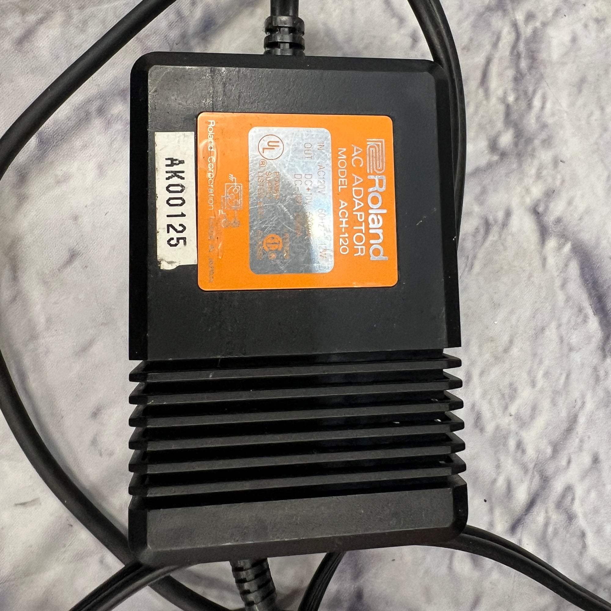 Roland R8 mkII Electronic Drum Machine