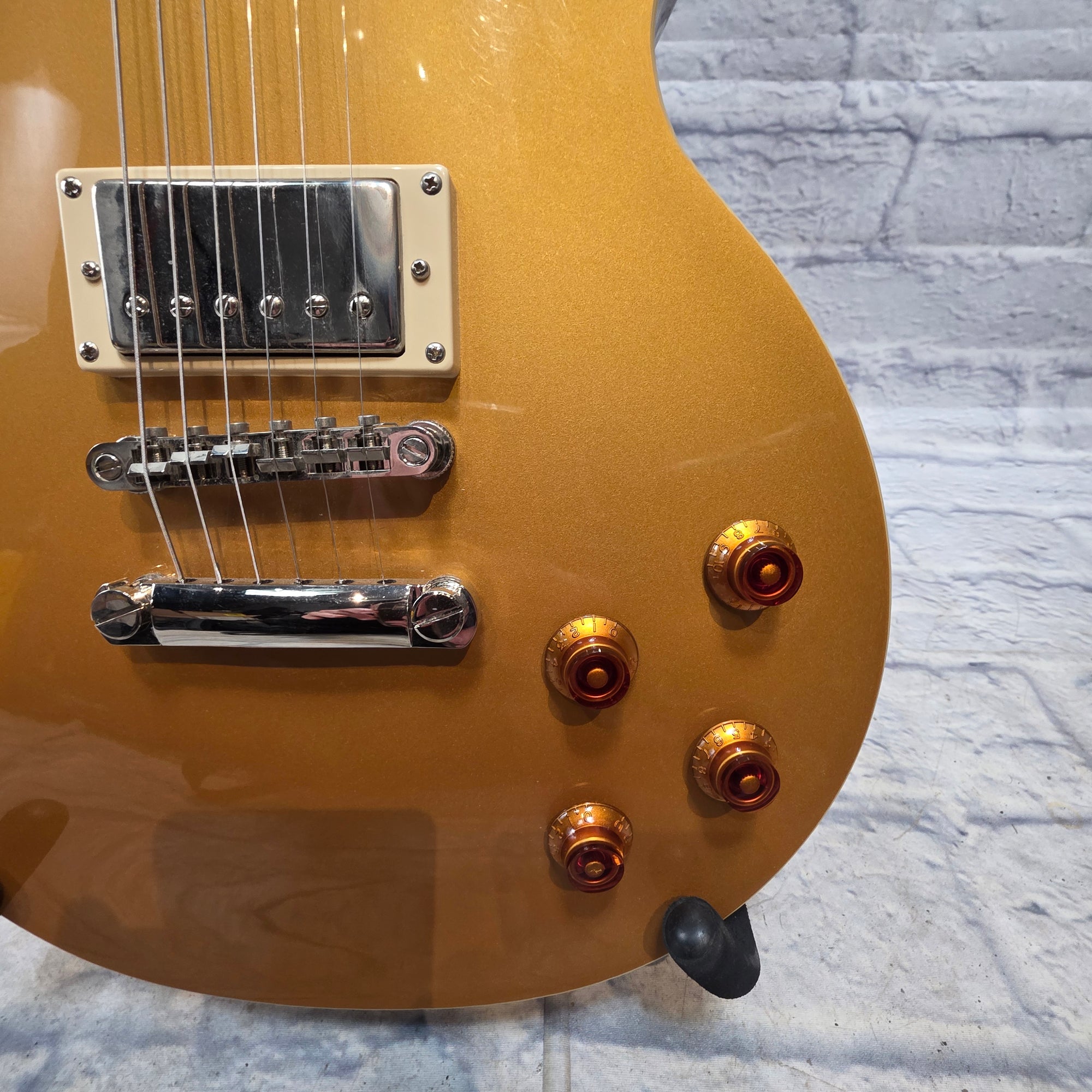 Epiphone 2013 Goldtop Standard Les Paul 50's Style Electric Guitar