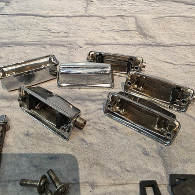 Unknown Screws / Clamps Amp Part
