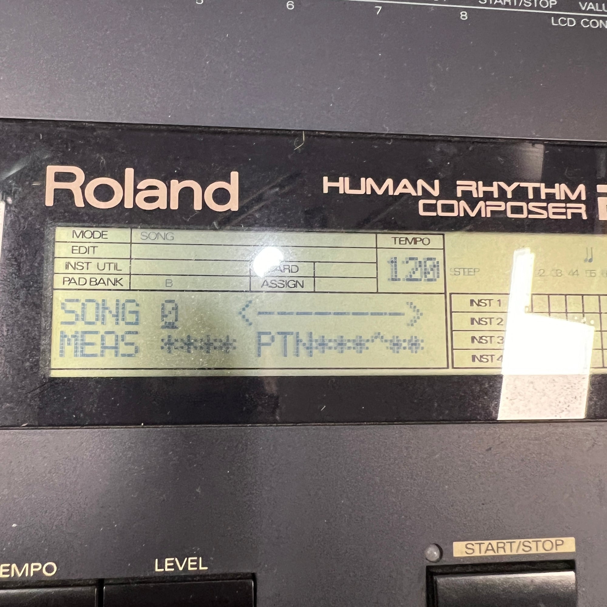 Roland R8 mkII Electronic Drum Machine
