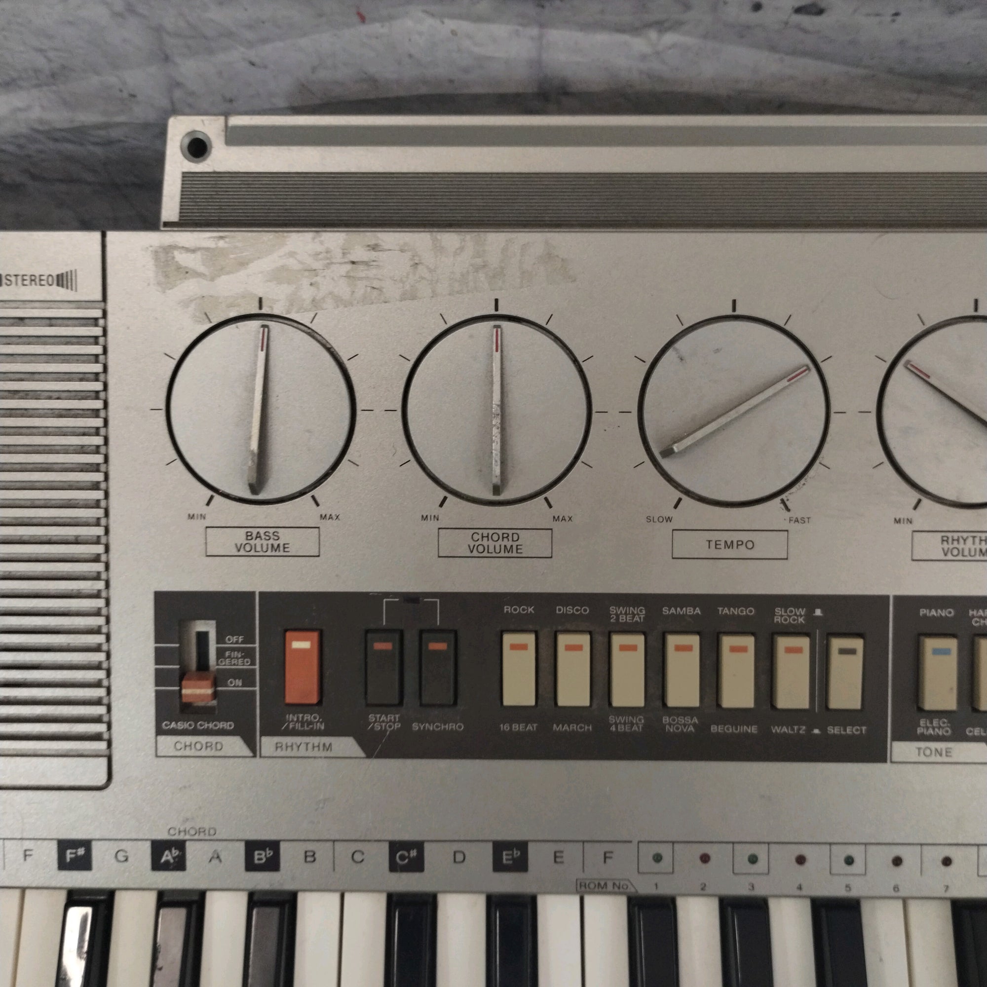 Casio Casiotone CT-810 Keyboard