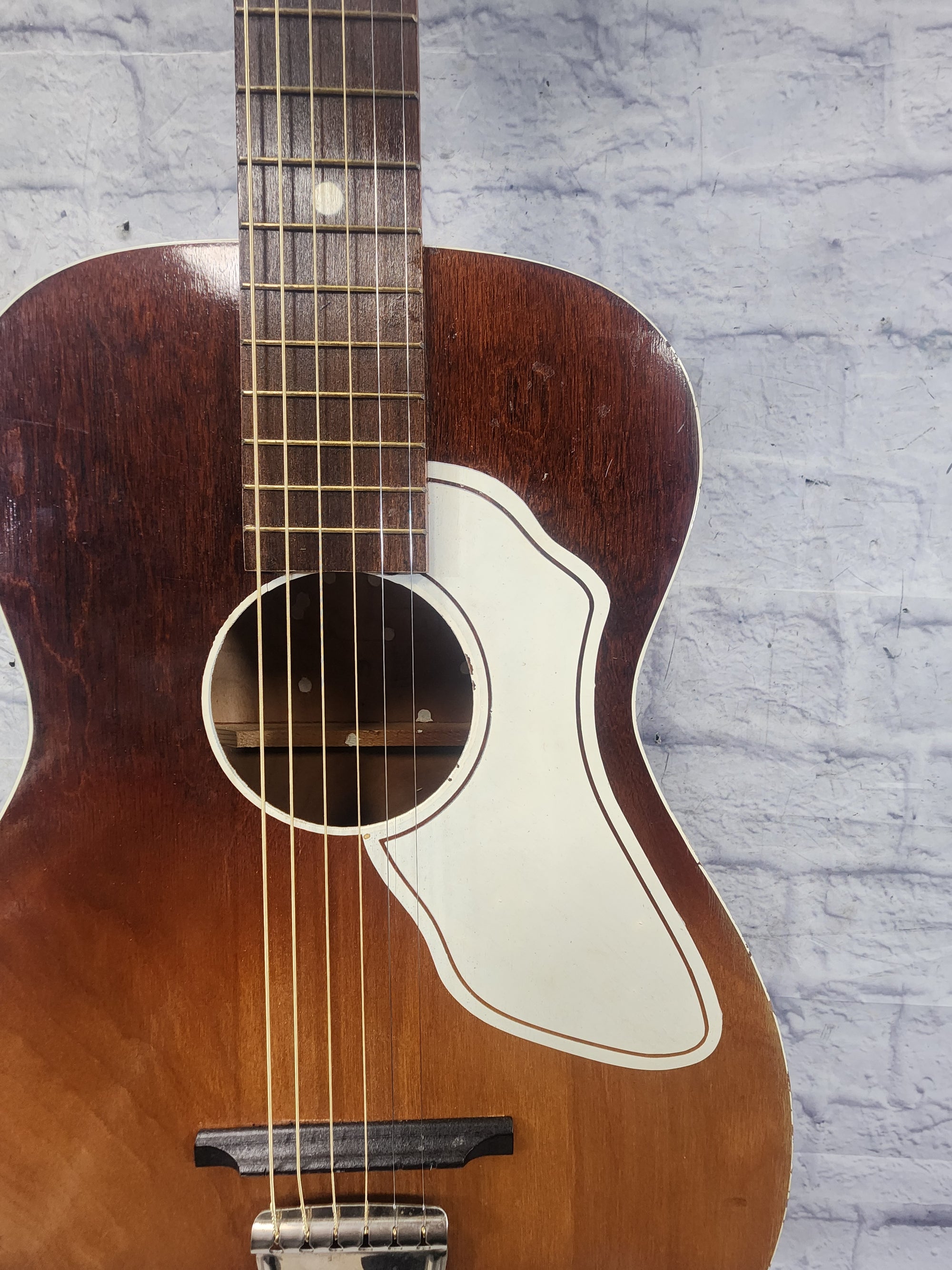 Airline Vintage S-68-WN Parlor Acoustic Guitar - Evolution Music