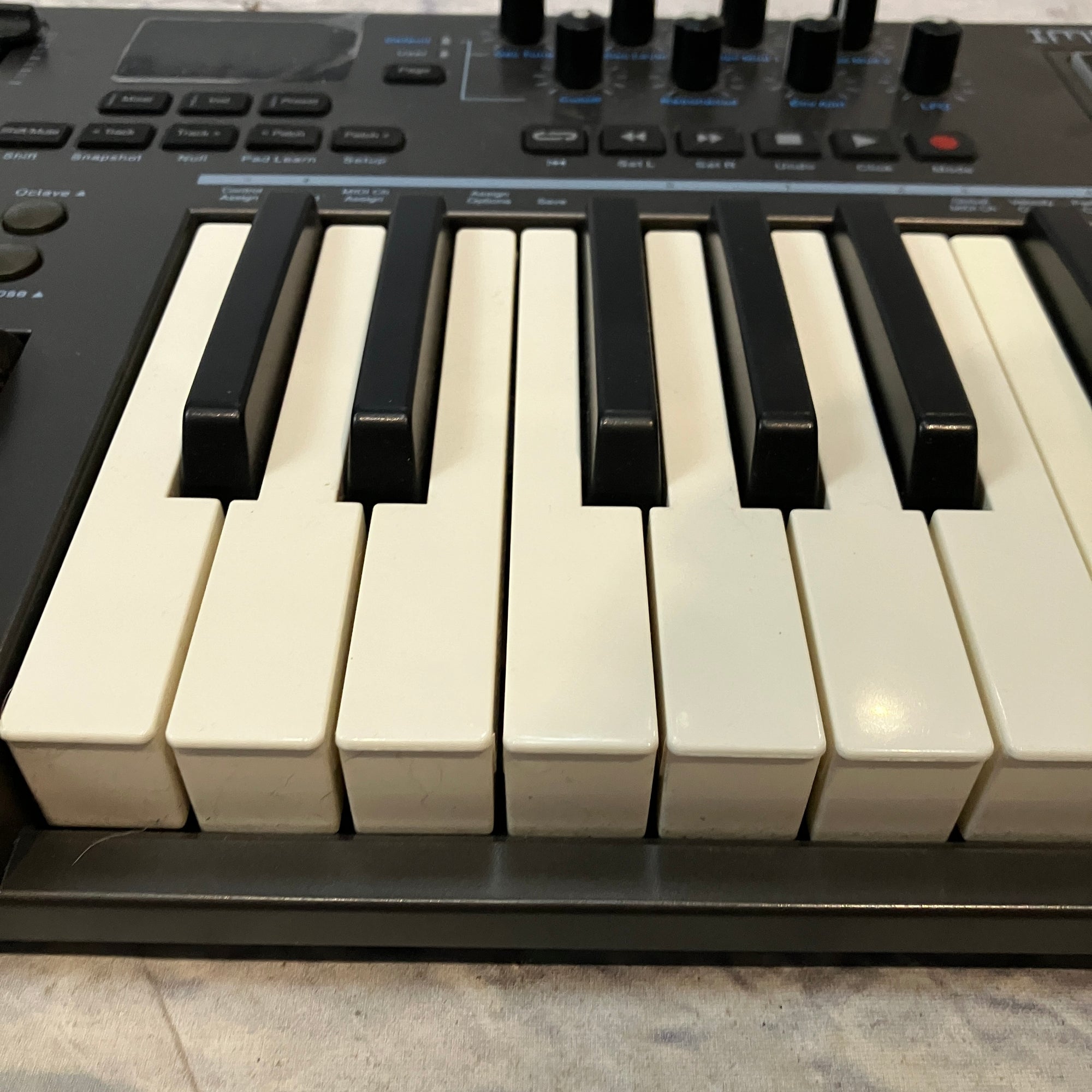 Nektar Impact LX25 Midi Controller