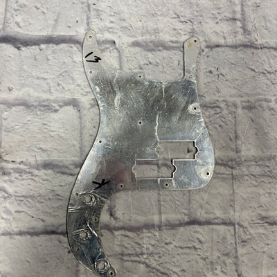 FENDER P BASS PICKGUARD