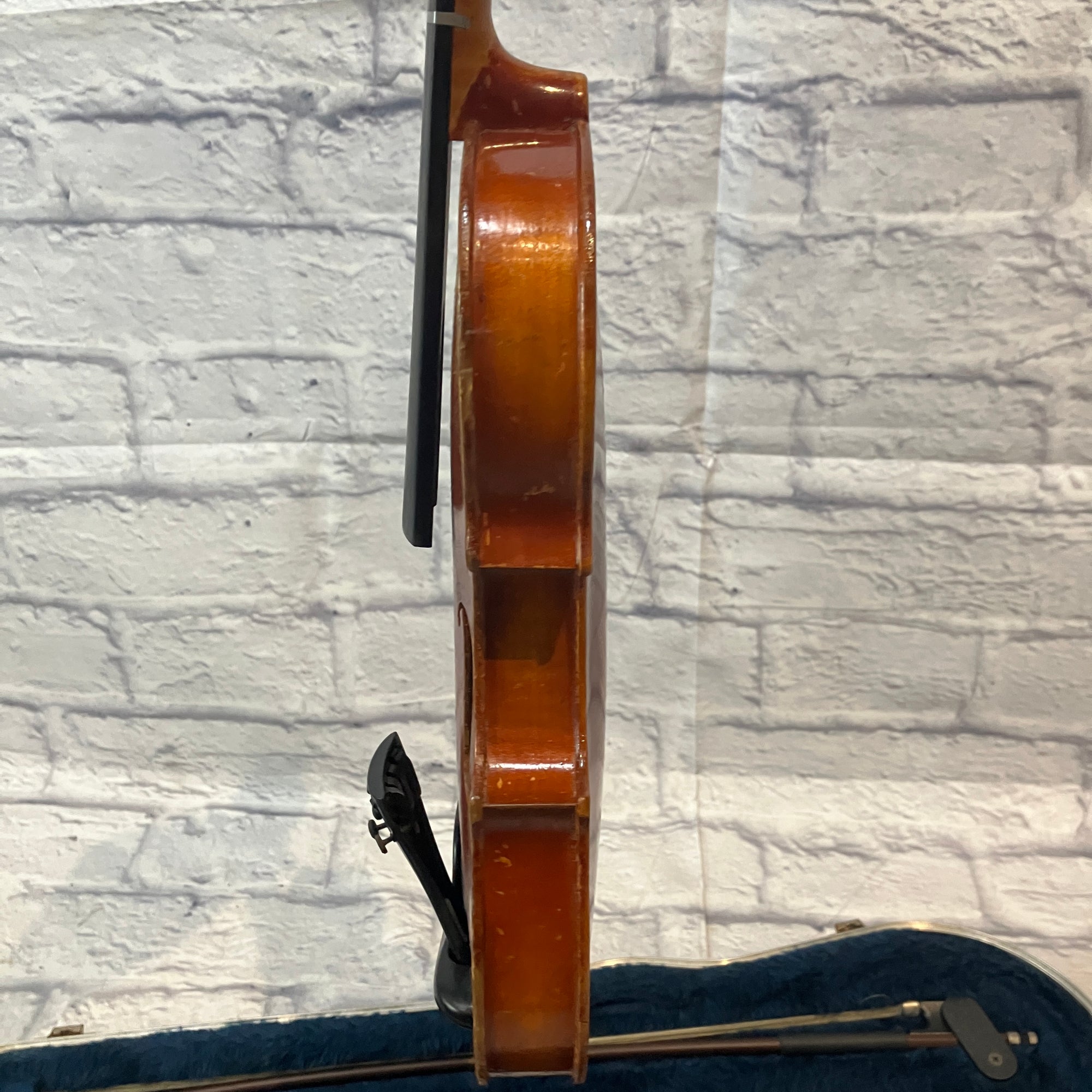 William Lewis & Son Model 126 1/2 Size Violin for parts or repair w/ SKB Case