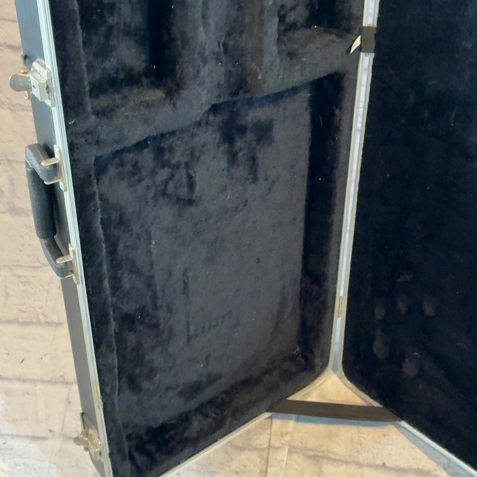 Unknown Black Hardhell Guitar Case Hard Case