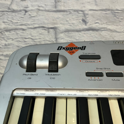 M-Audio Oxygen 8 V2 25-Key MIDI Controller Keyboard