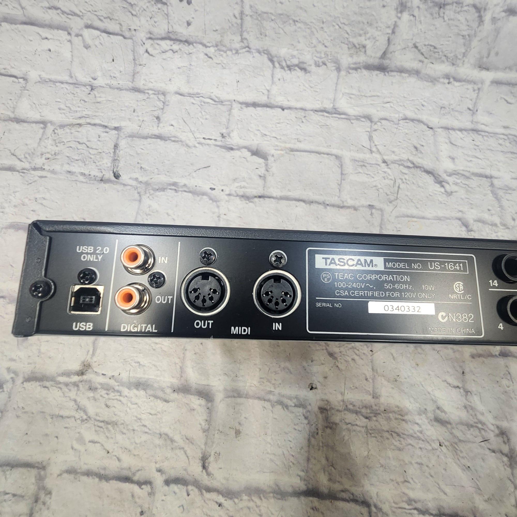 Tascam US1641 Rack Interface