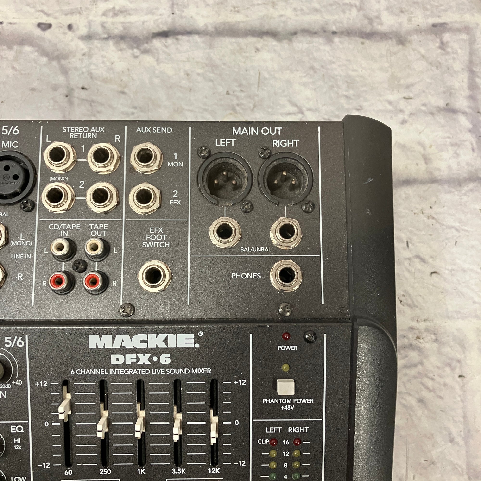 Mackie DFX-6 Four Channel Mixer