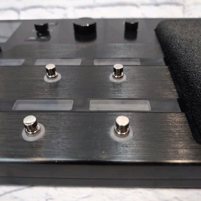 Line 6 Helix Floor - Tour Grade Guitar Multi-Effects Floor Processor