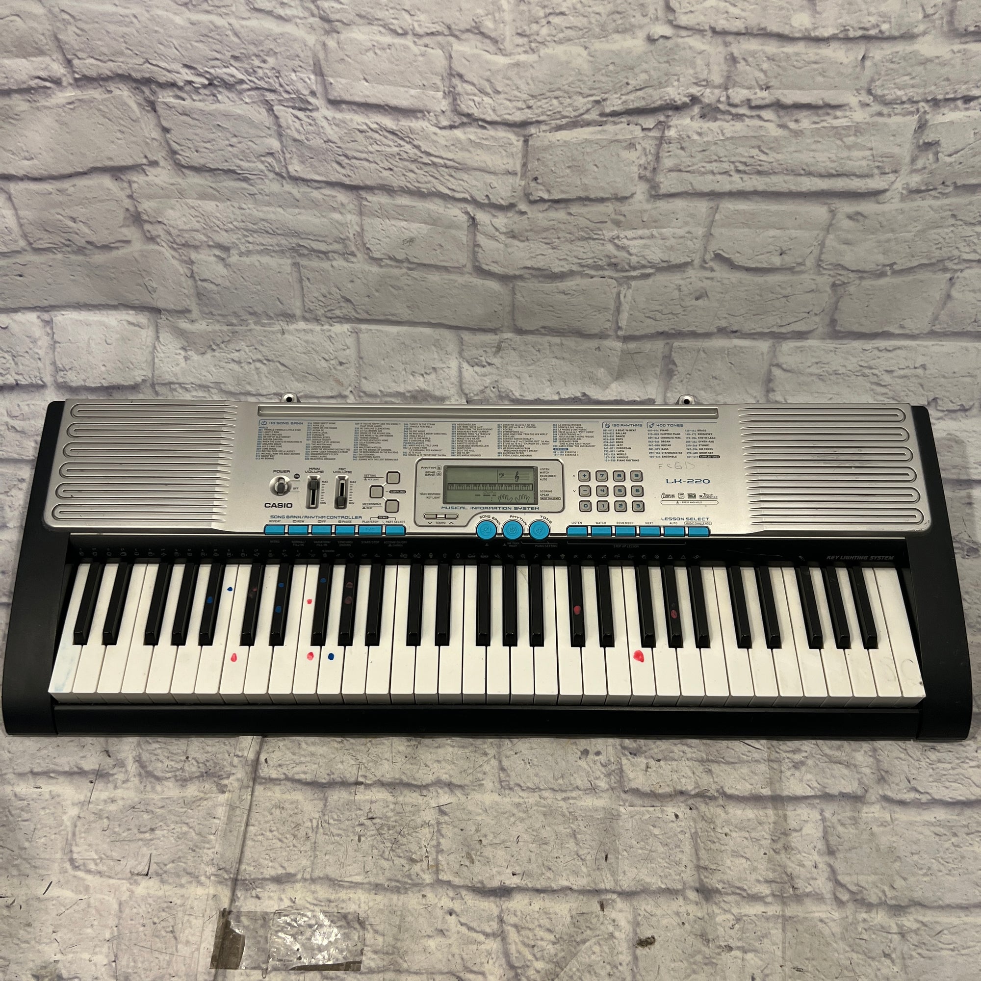 Casio LK-220 61-Key Electronic Keyboard with Lighted Keys