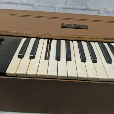 Lo Duca Vintage Wooden Reed Chord Organ Missing One Key