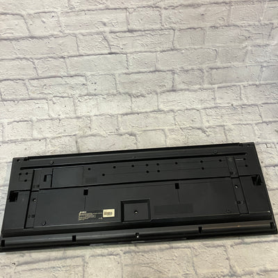 Yamaha Portatone YPT-210 Electronic Keyboard
