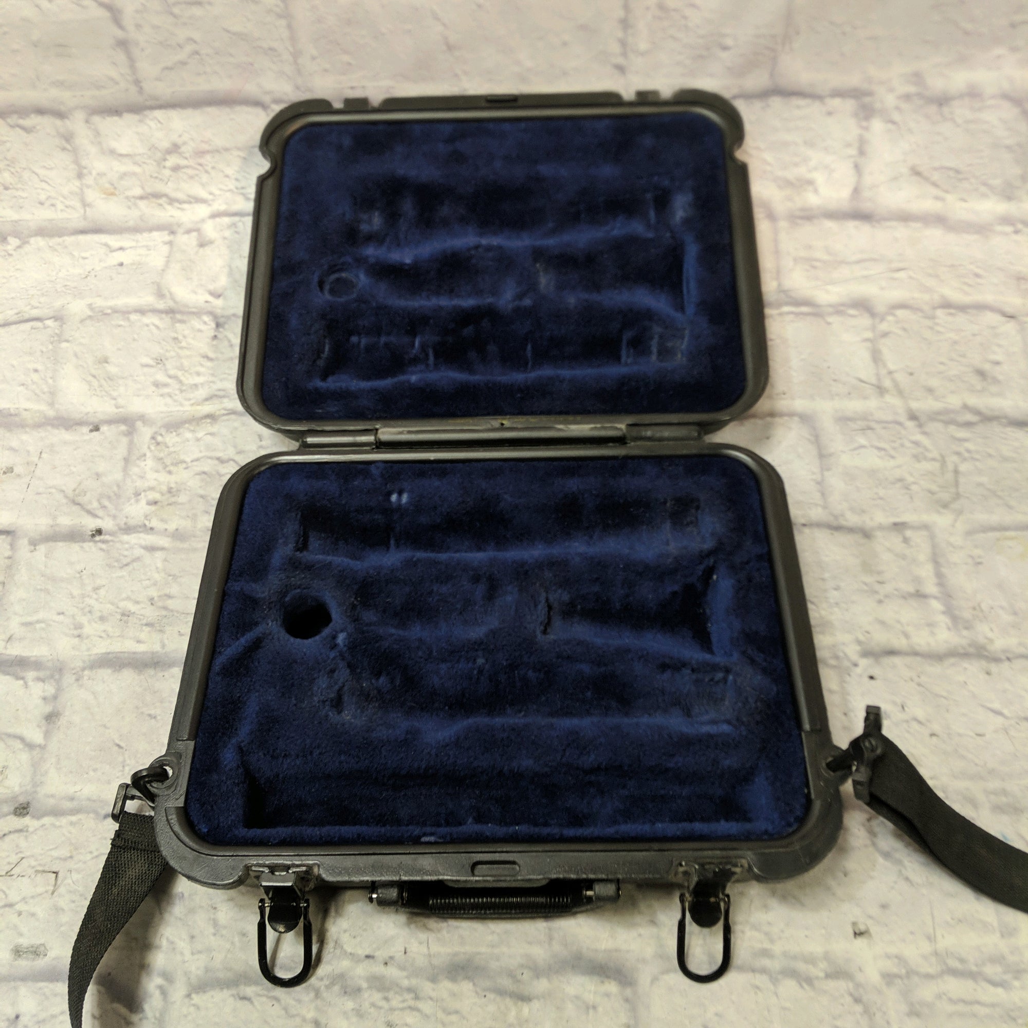 Selmer 1401 Bb Clarinet with Case Clarinet