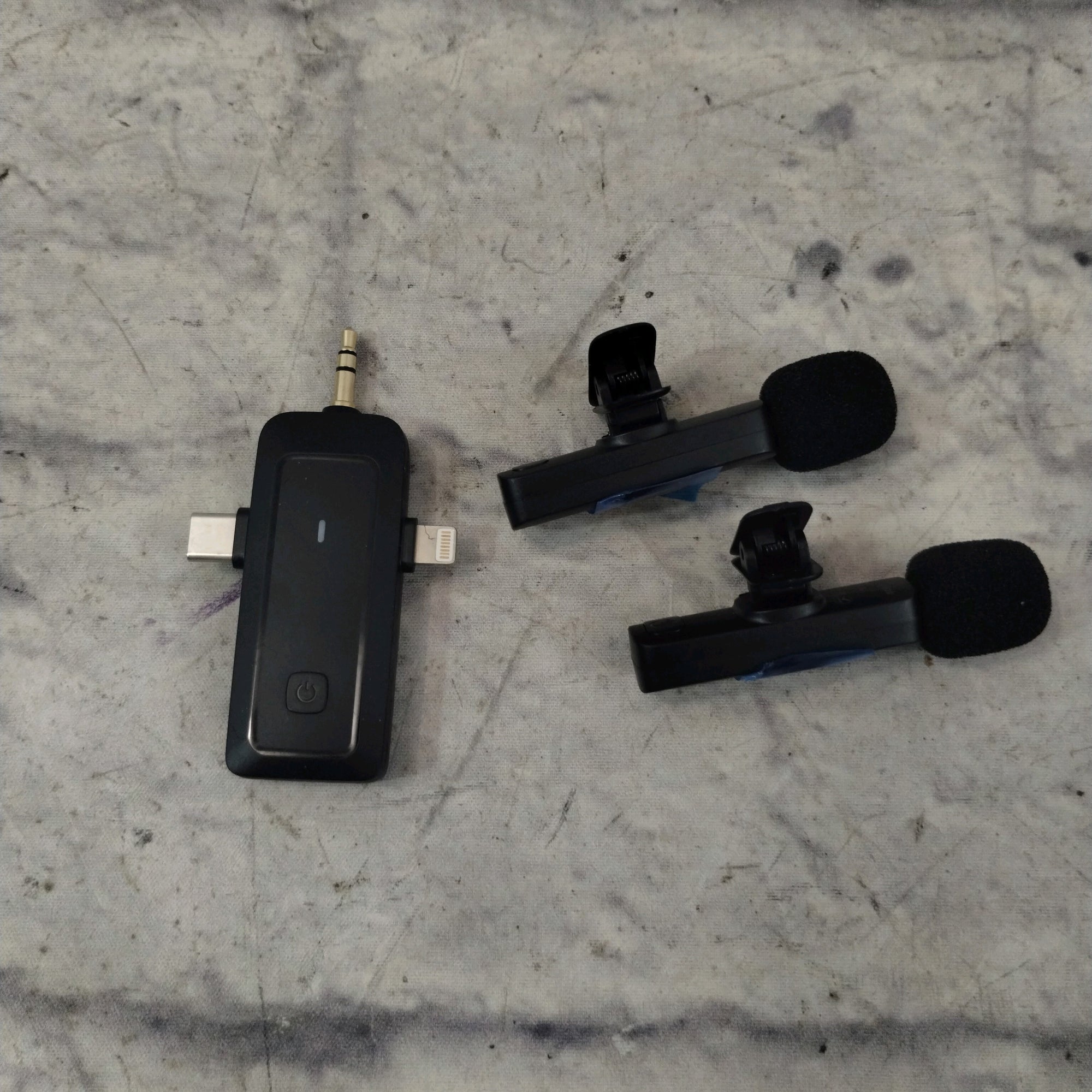 Unknown Wireless Lav Mic System W/2 Mics