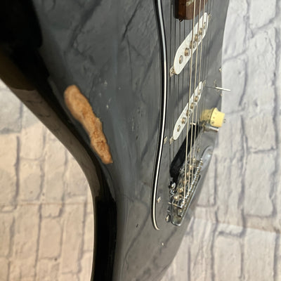 Squier Stratocaster w/ Duncan Bridge H Pickup - Black Electric Guitar