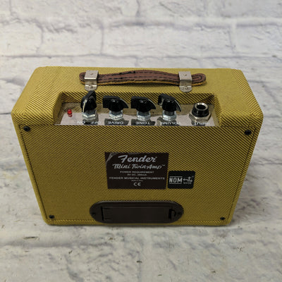 Fender Mini 57 Twin Amp null