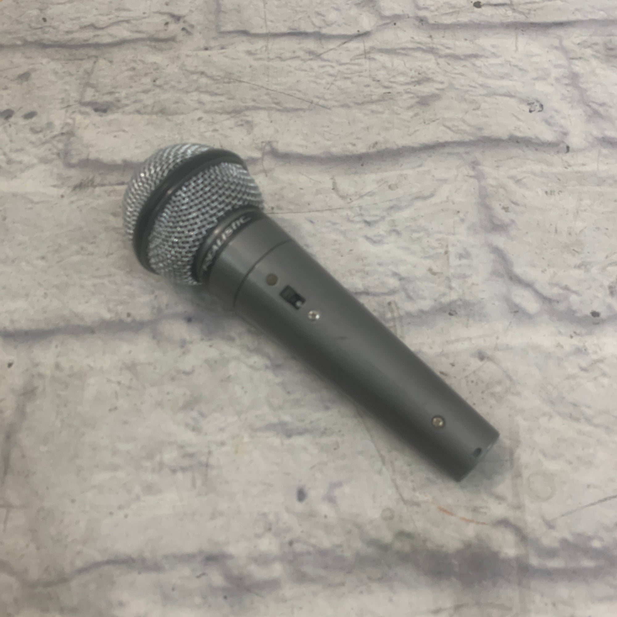 Realistic Highball Dynamic Microphone