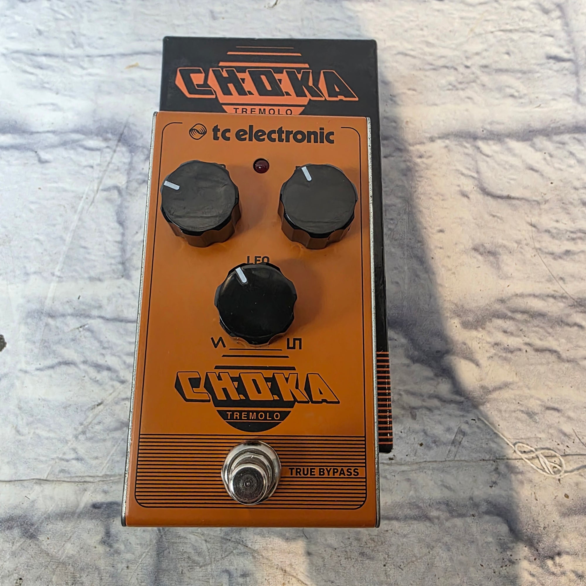 TC Electronic Choka Tremolo Effects Pedal