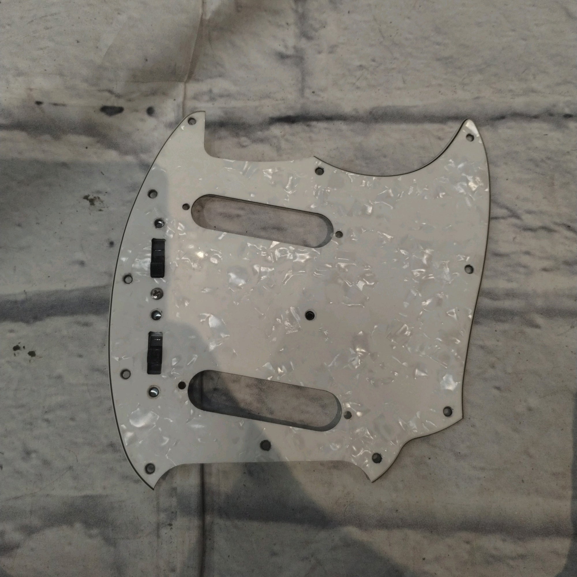 Squier Vintage Modified Pearl Mustang Pickguard
