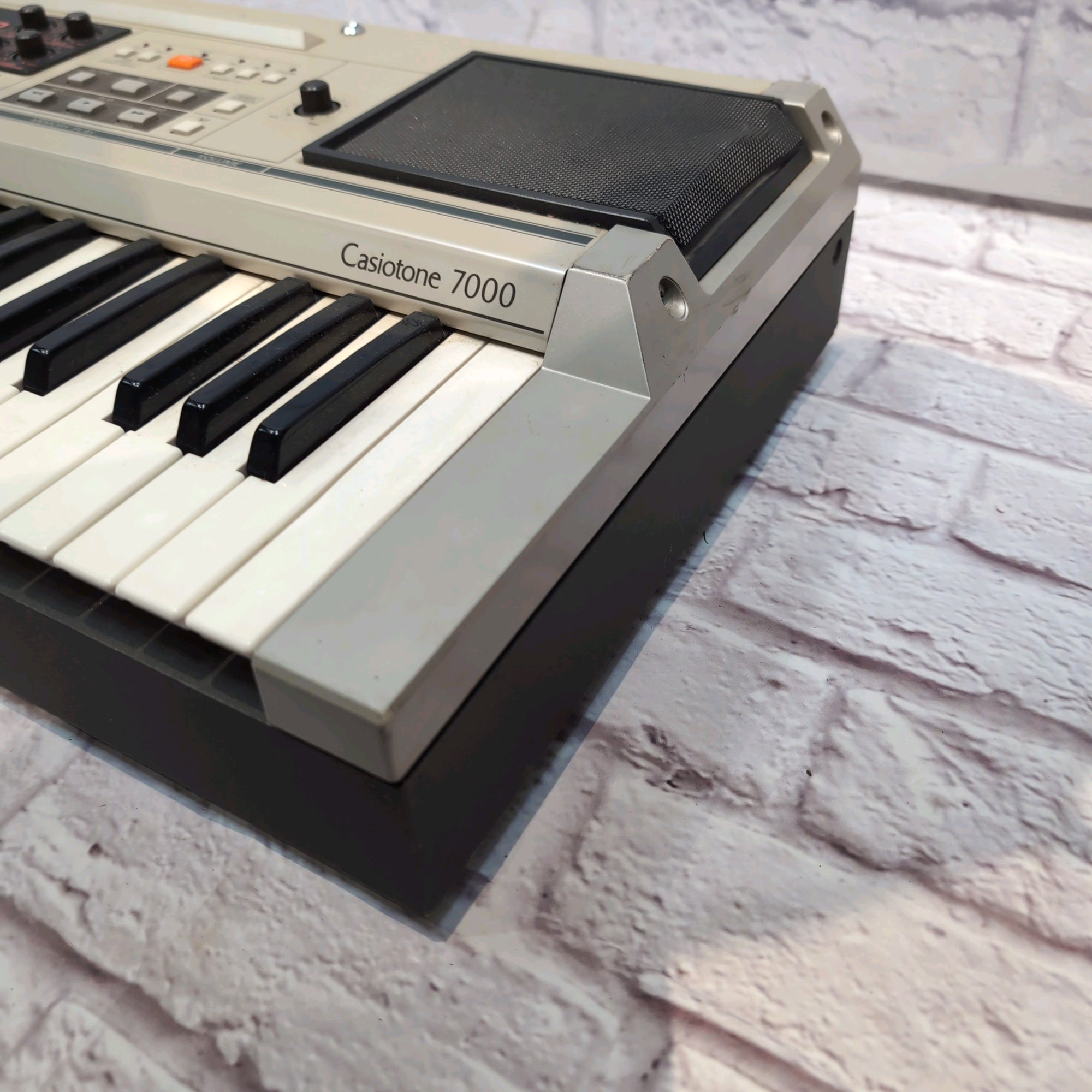 Casio Casiotone 7000 Vintage Synth Keyboard - Evolution Music