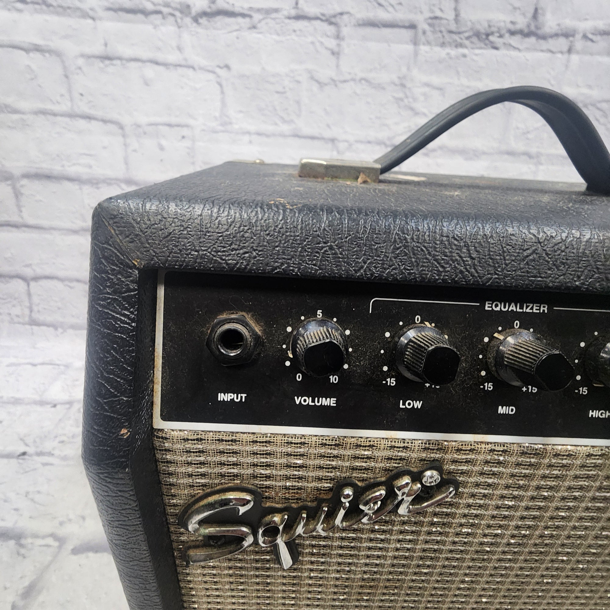 Squier BP-15 Bass Combo Amp