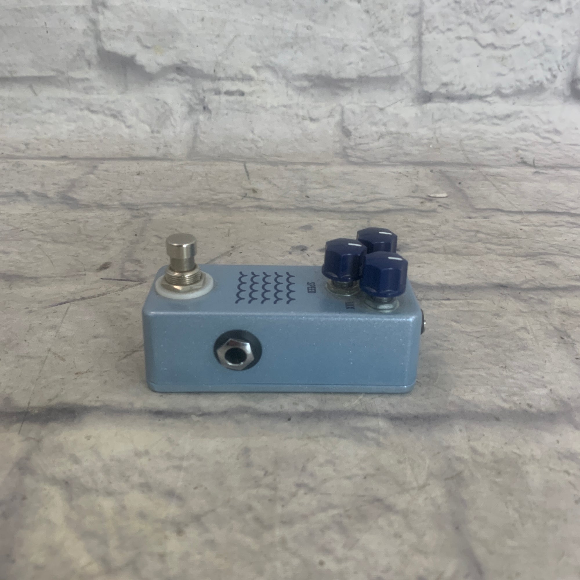JHS Tidewater Tremolo V2 (Preamp) Modulation Pedal
