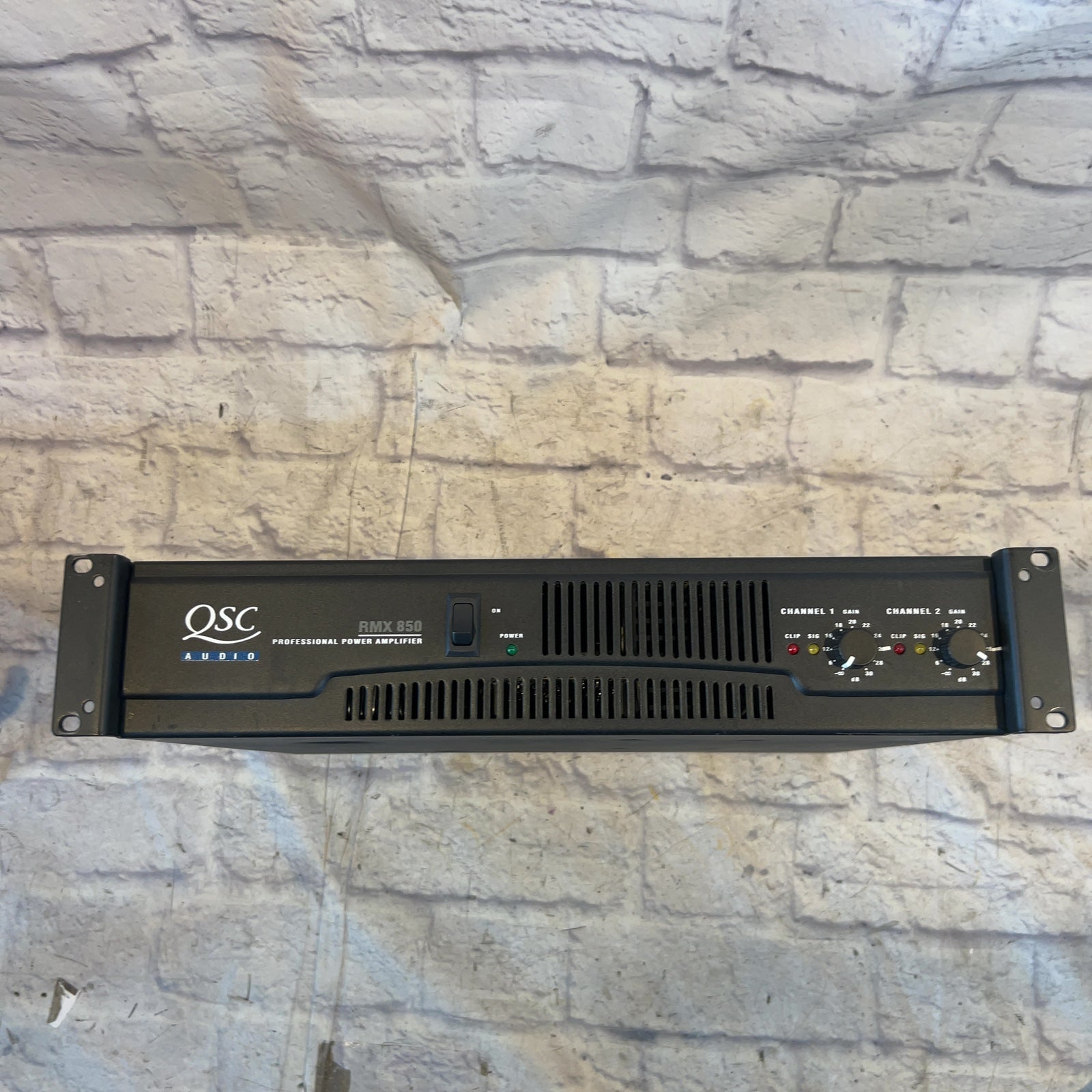 QSC RMX850 Power Amp