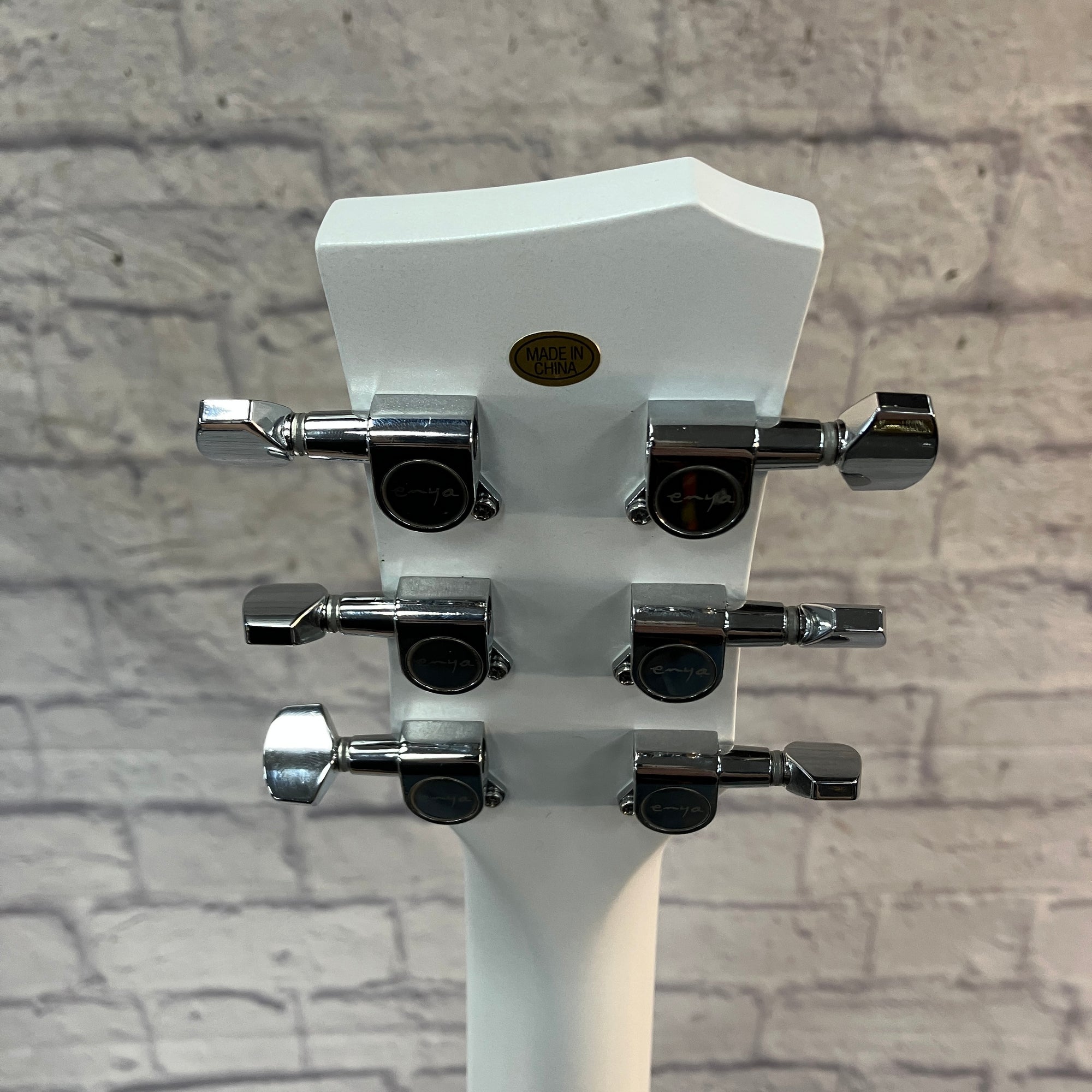 Enya White Nova Go Sonic Electric Guitar (With bag)