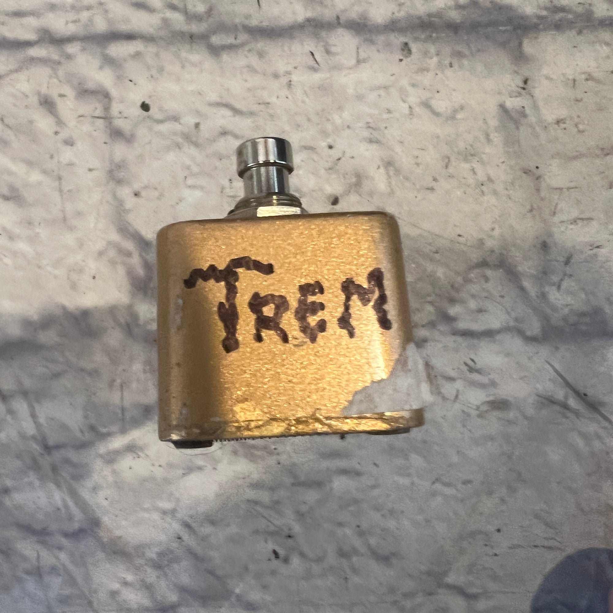 Unknown Gold Mini Tremolo Pedal
