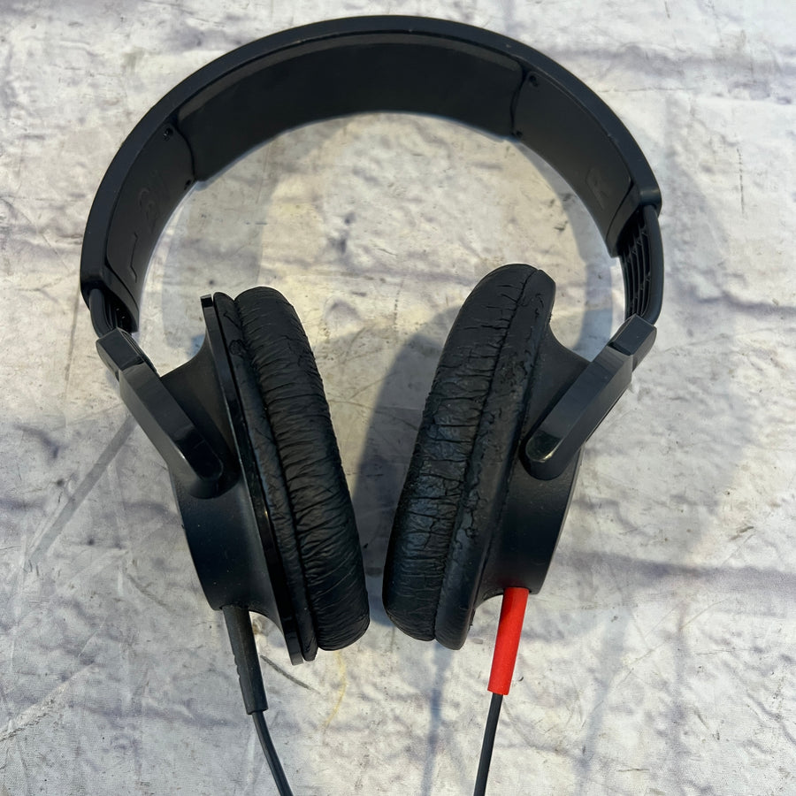 Philips Closed Back Stereo Headphones