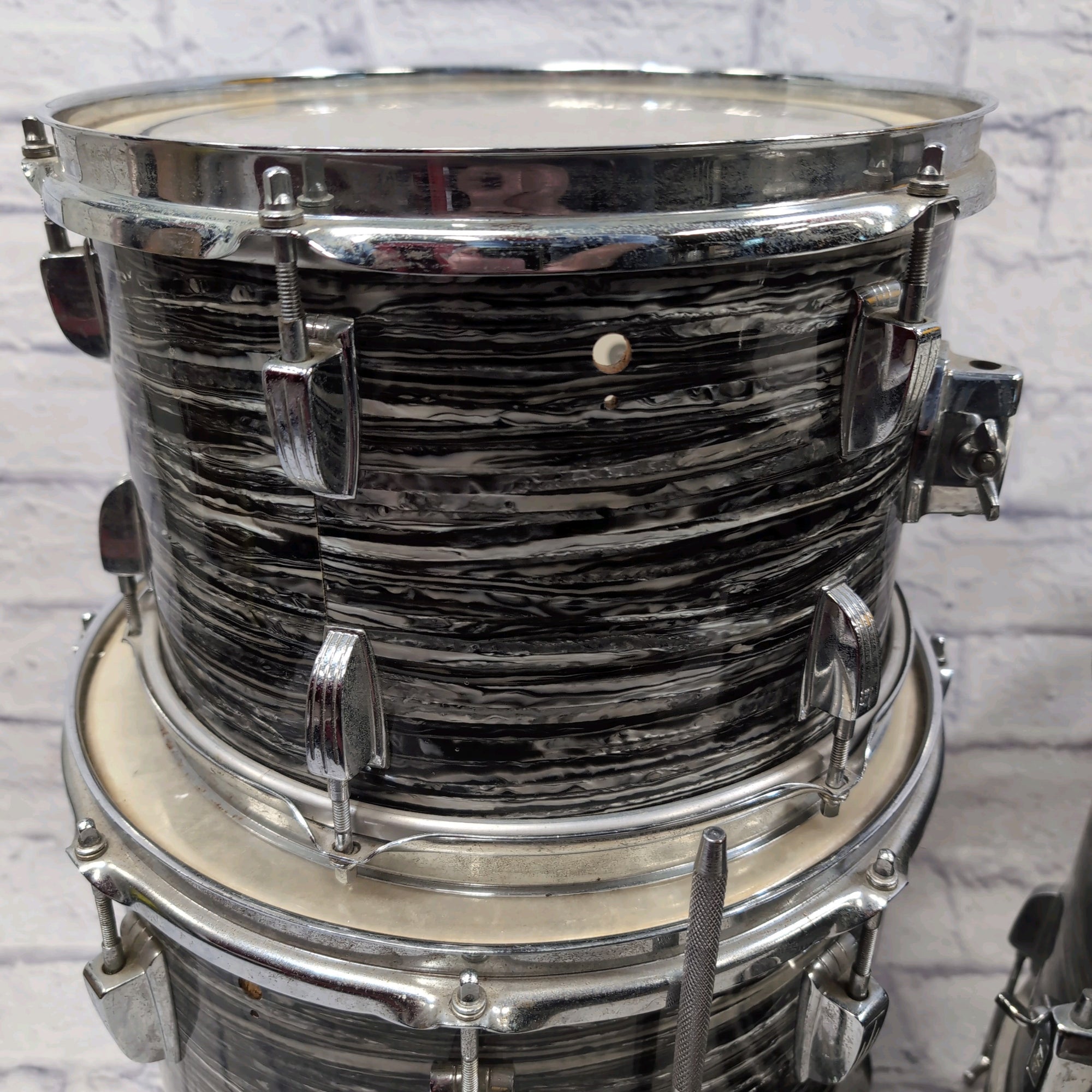 Ludwig Ringo Black Oyster Pearl Keystone Badge Drum Kit Vintage 1965