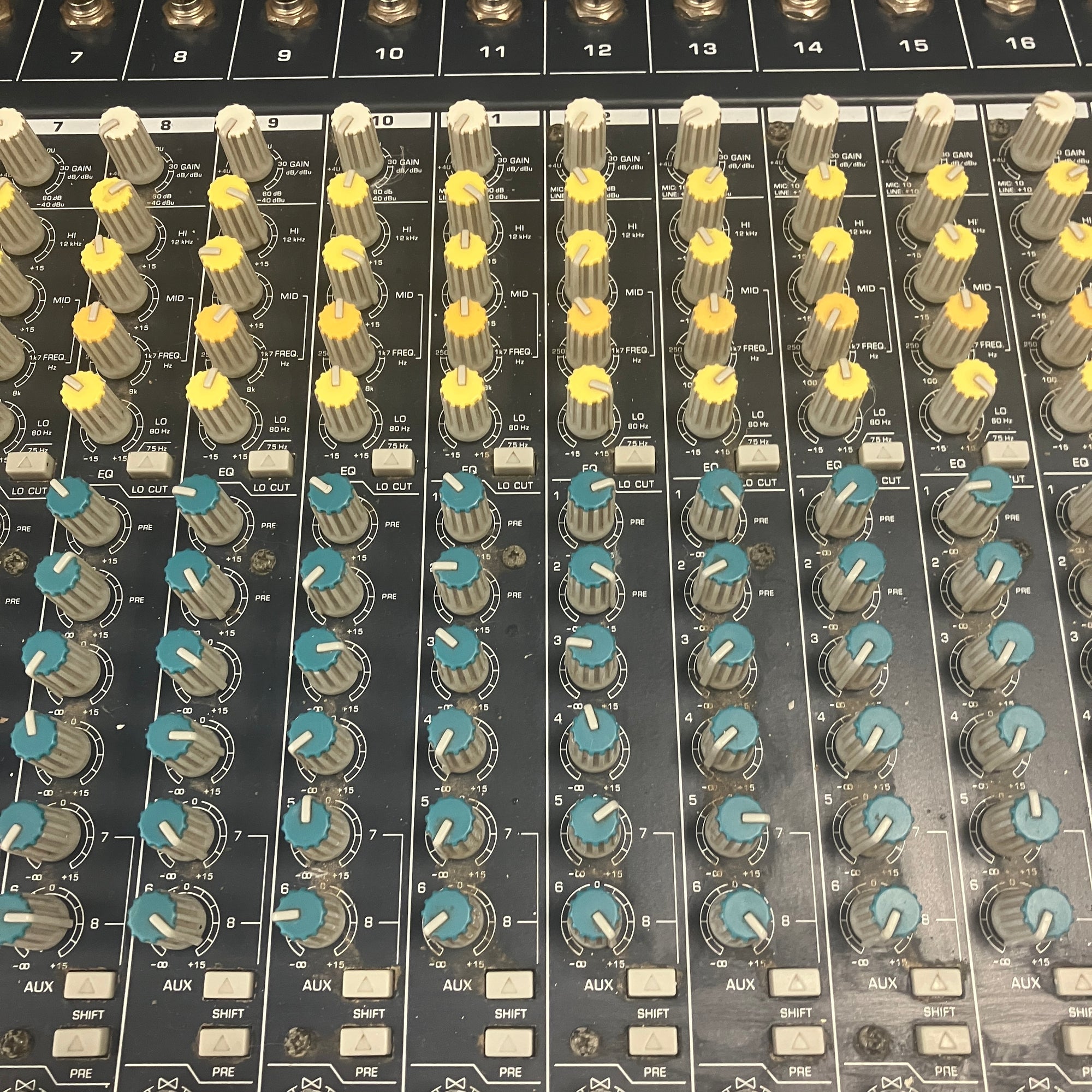 Behringer MX3282 32 Channel Mixer with External Power Supply