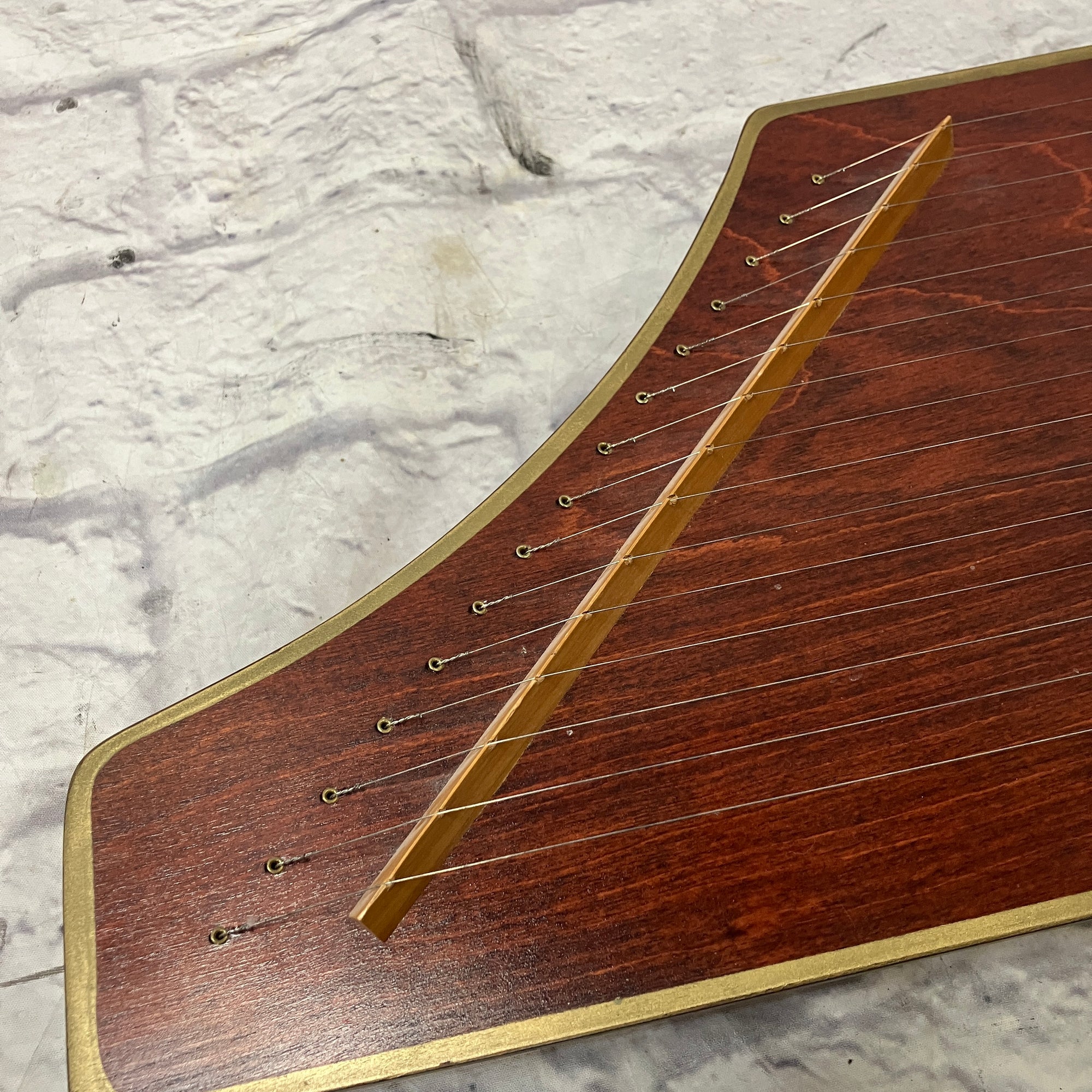 The Music Maker  Hognose Psaltery Harp