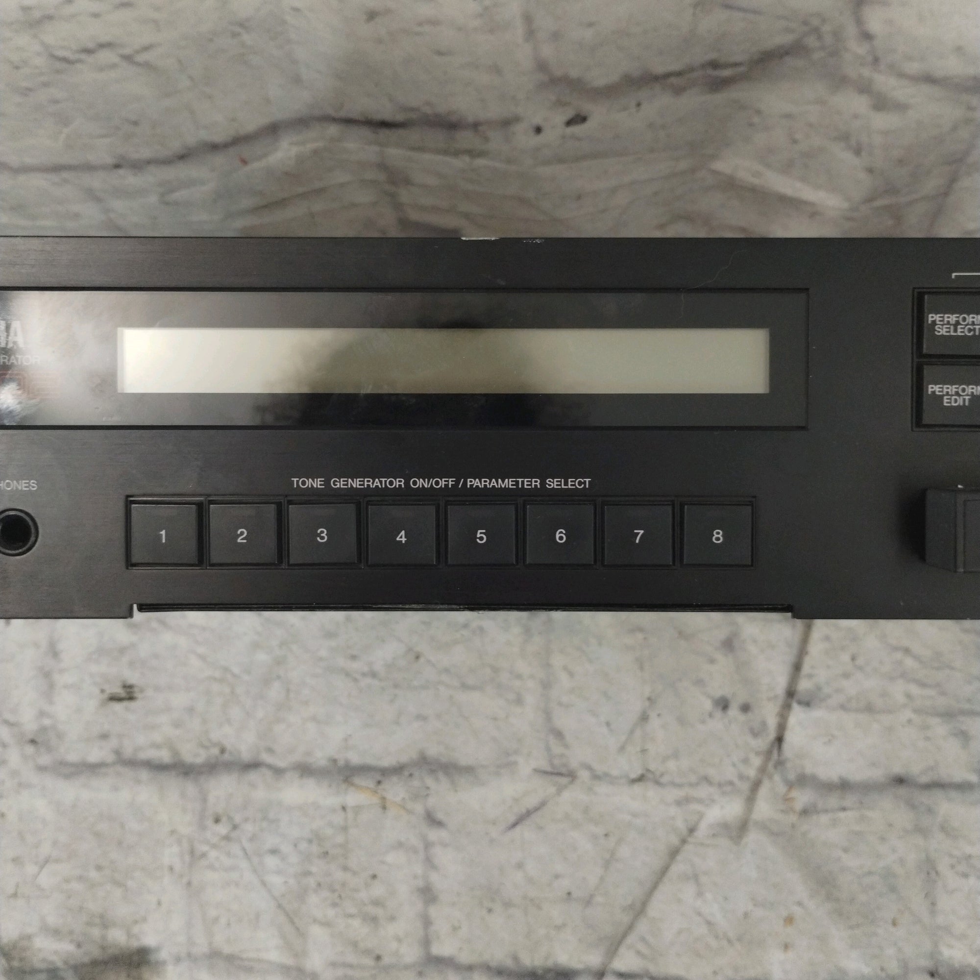 Yamaha TX802 FM Tone Generator DX7 Sounds Rack Synthesizer