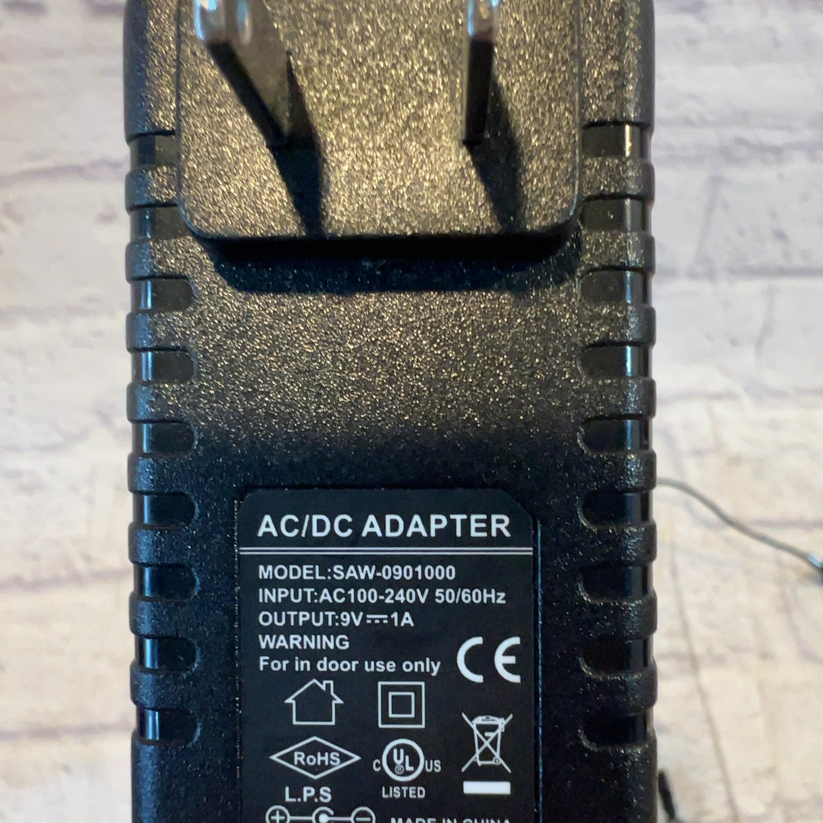 Unknown Pedal Power Supply with 5 Daisy Chain Cable