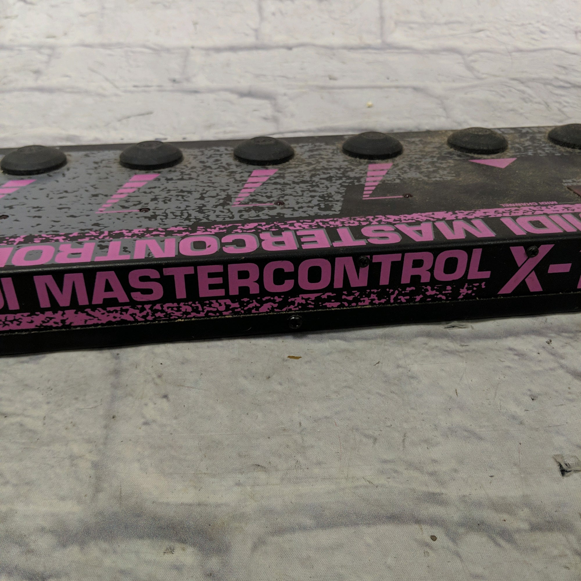 Art MIDI Mastercontrol X-11 Floor Controller