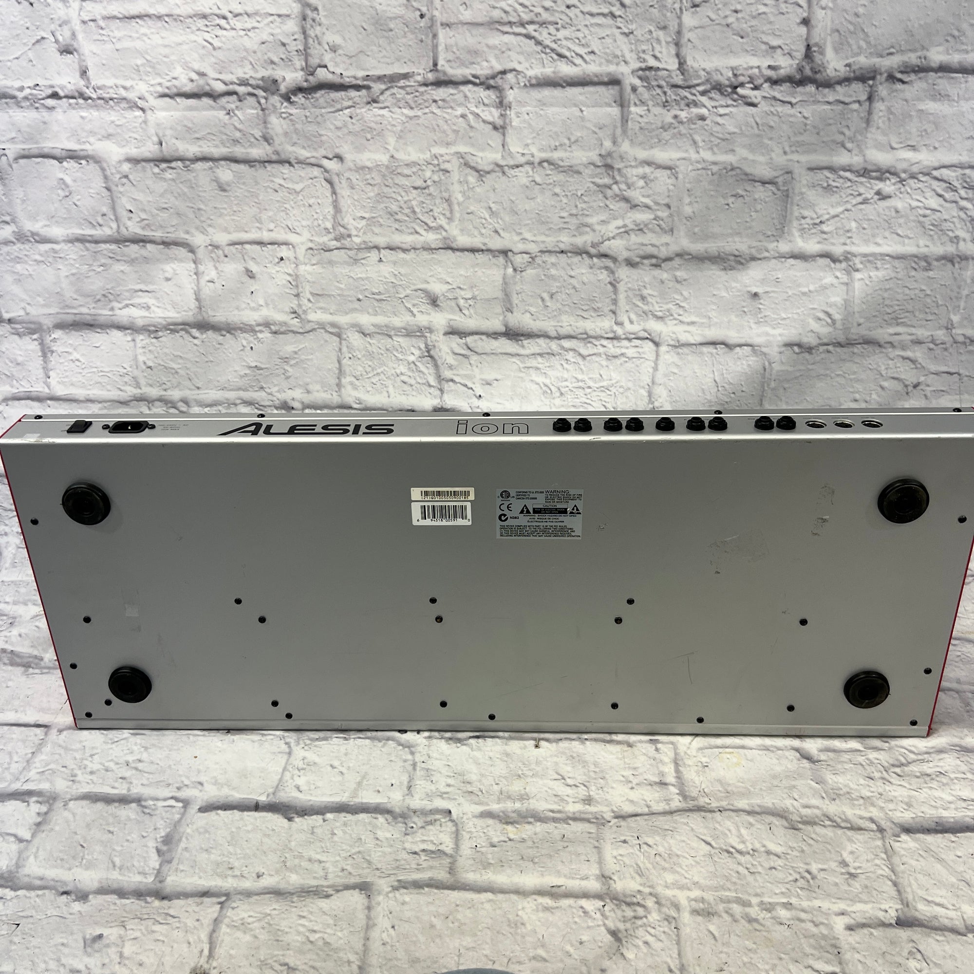 Alesis Ion 49 Key Modeling Synth