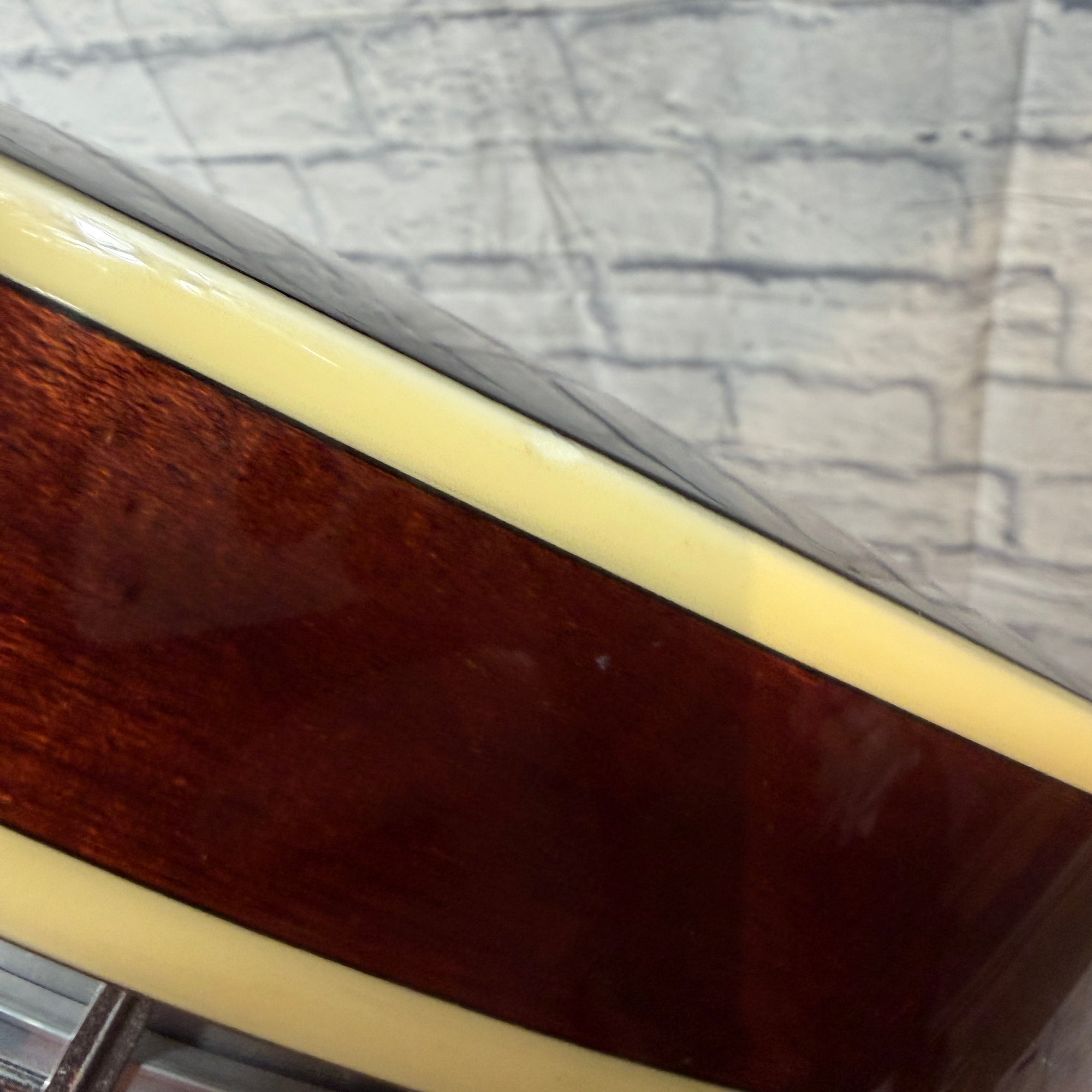 Michael Kelly 6 String Banjitar Banjo Guitar w/ case