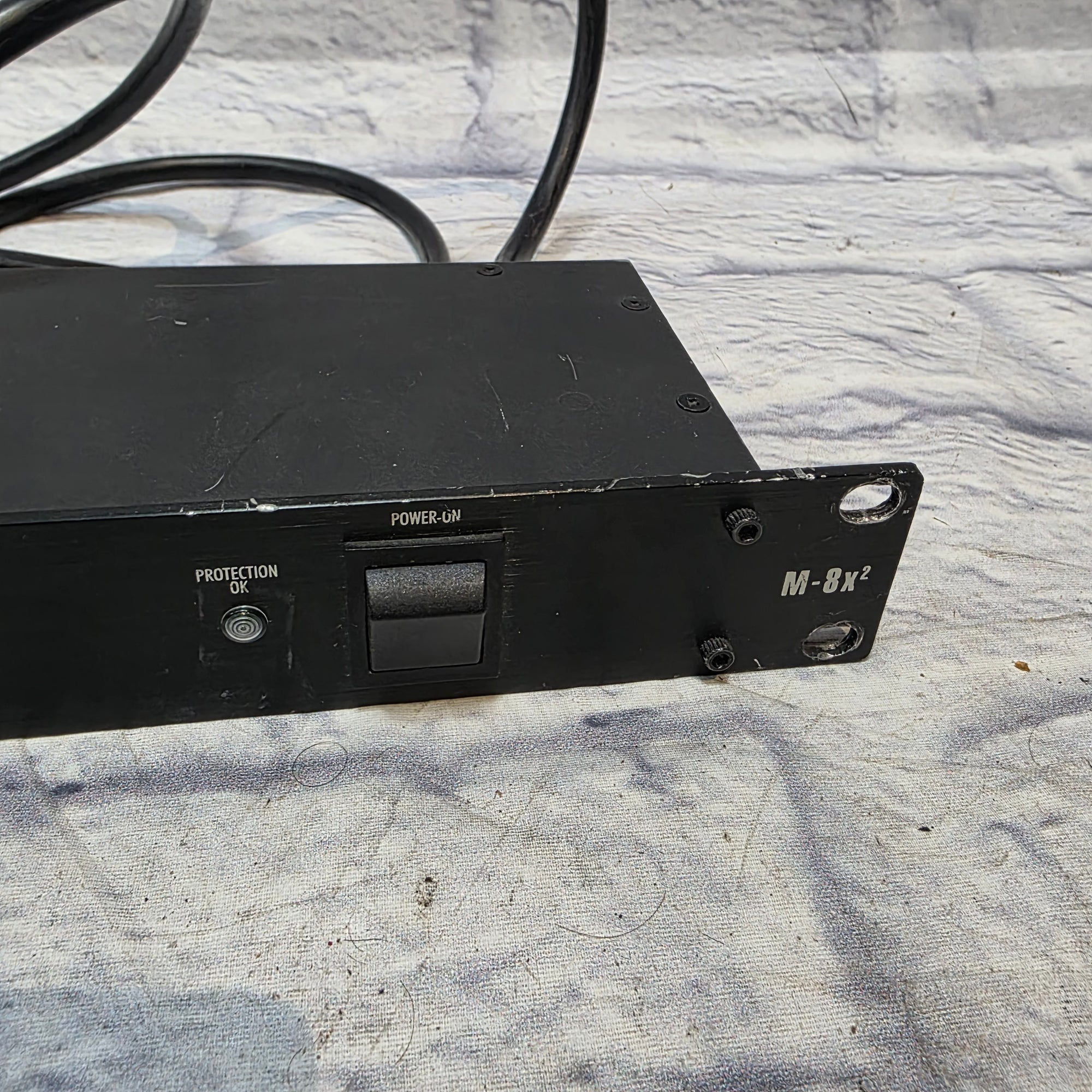 Furman M-8X 2 Power Conditioner
