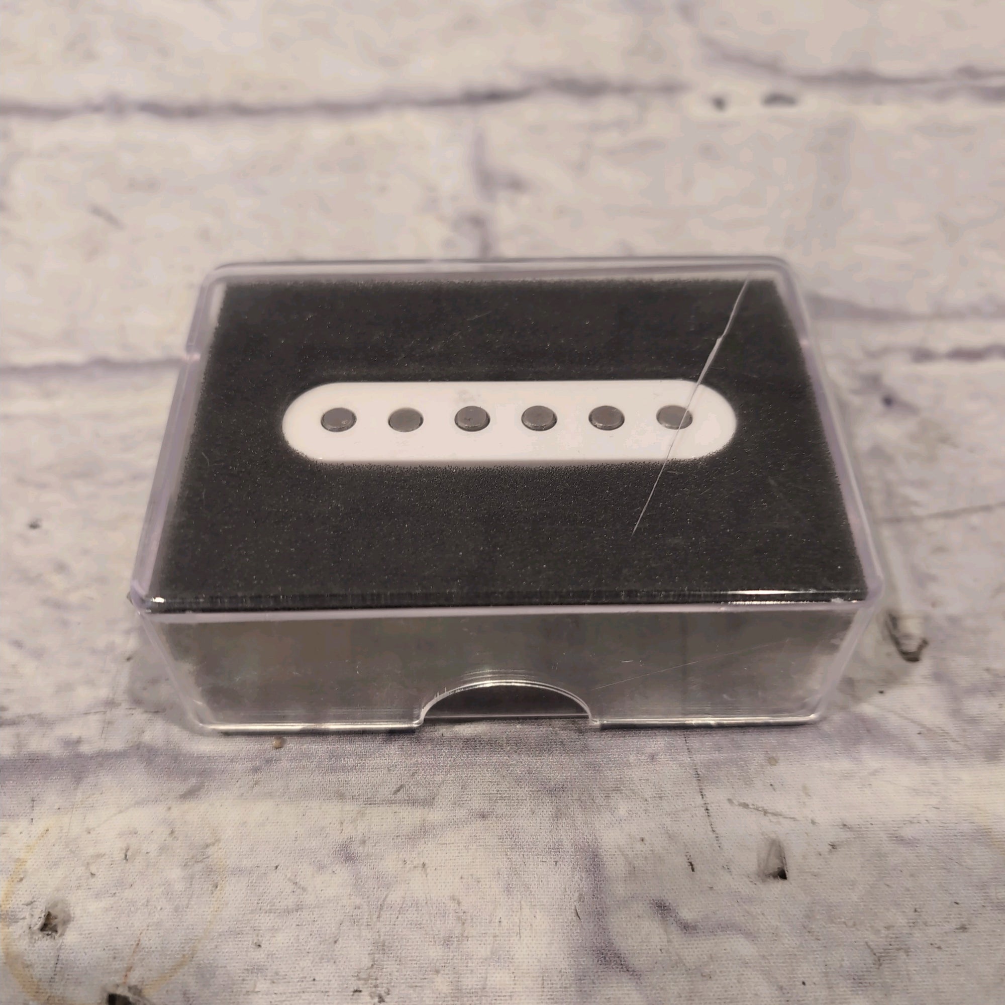 Unknown White Single Coil Strat Pickup
