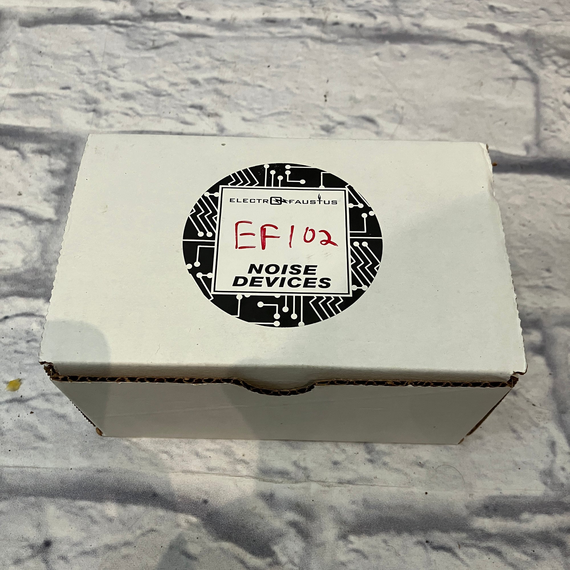 Electro Faustus Photo Theremin EF102 Guitar Pedal - 2nd gen