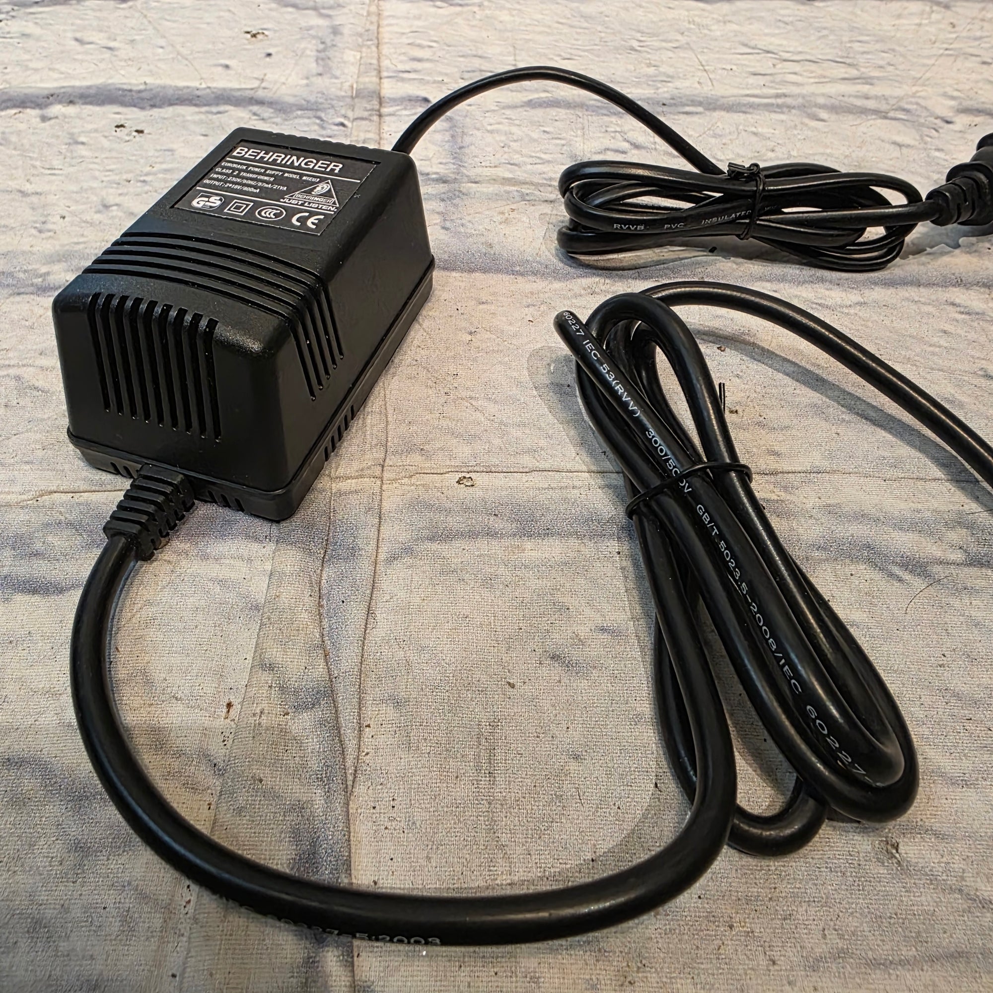 Behringer Power Supply MXEU3 Keyboard Power Supply