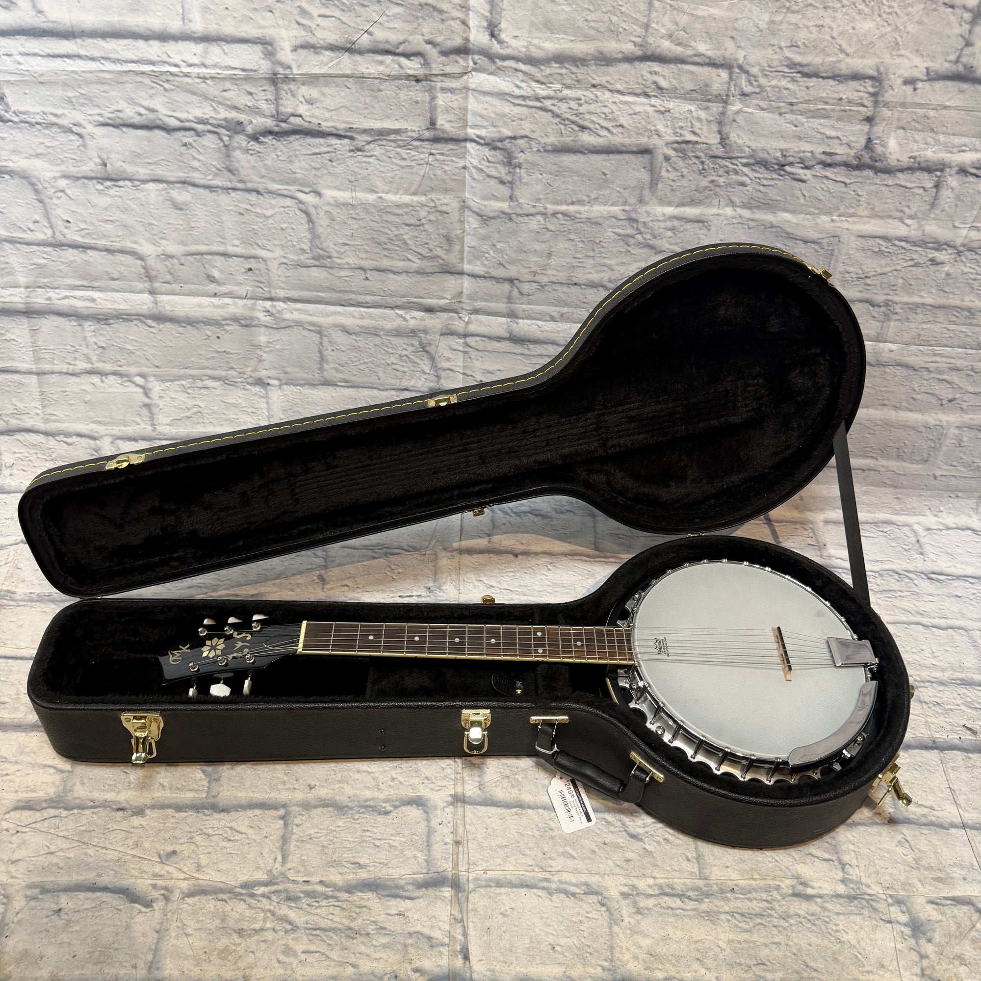 Michael Kelly 6 String Banjitar Banjo Guitar w/ case